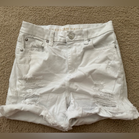 American Eagle White Shorts - Picture 1 of 2